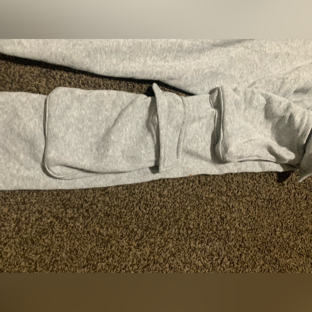 Sweats - Picture 3 of 5